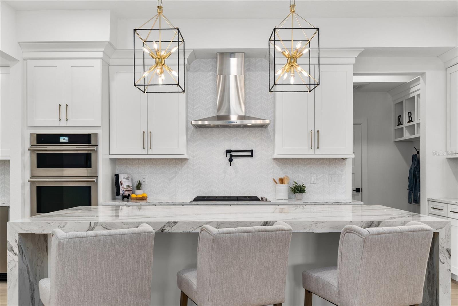 DAVIS ISLANDS PB10 PG52 TO 57 - Residential