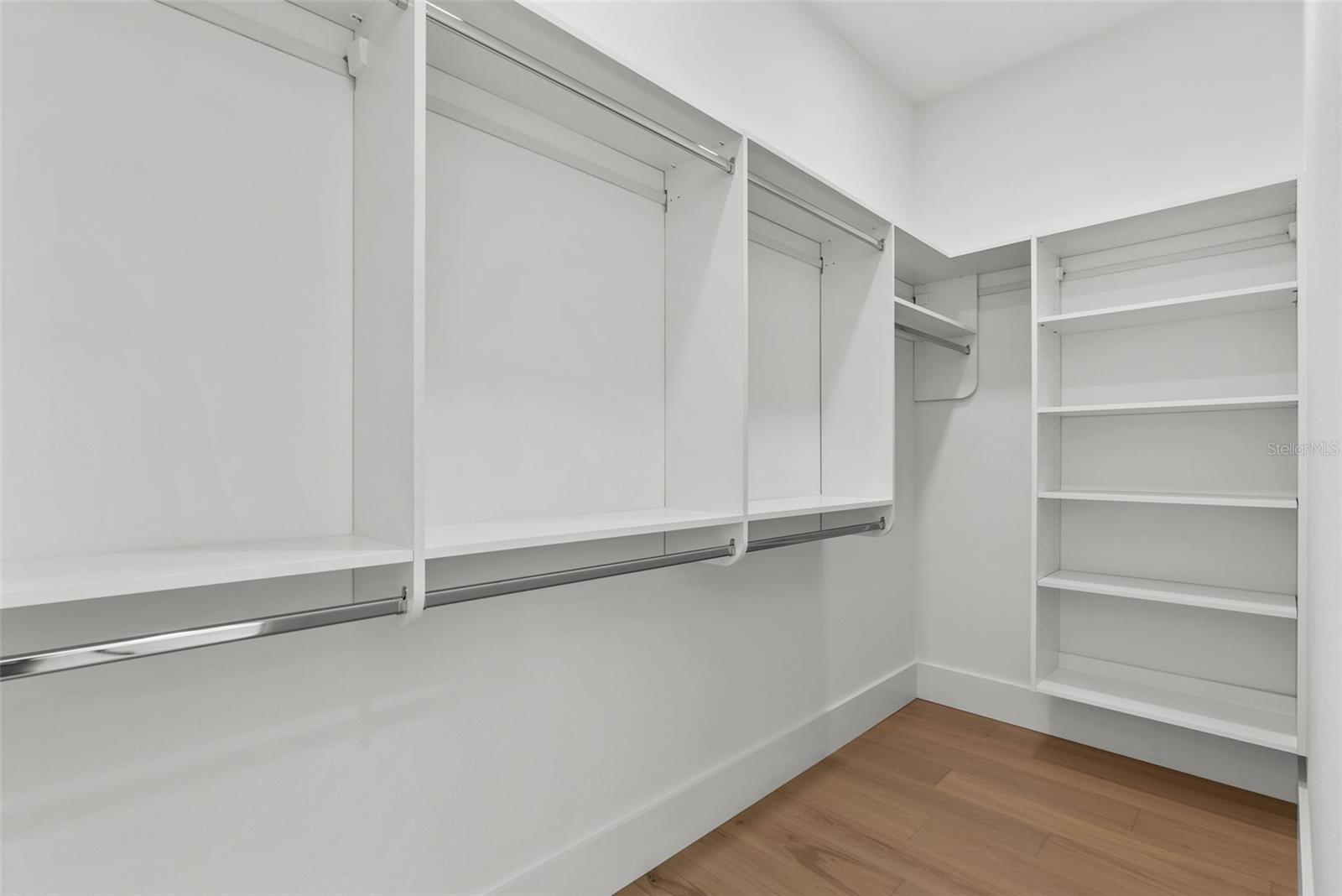 DAVIS ISLANDS PB10 PG52 TO 57 - Residential