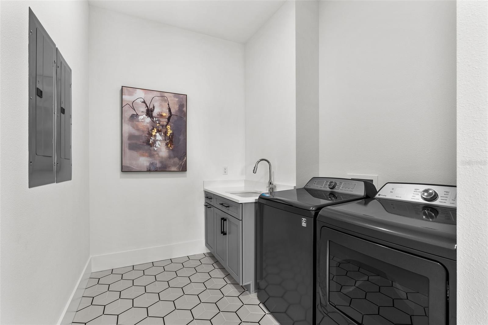 DAVIS ISLANDS PB10 PG52 TO 57 - Residential