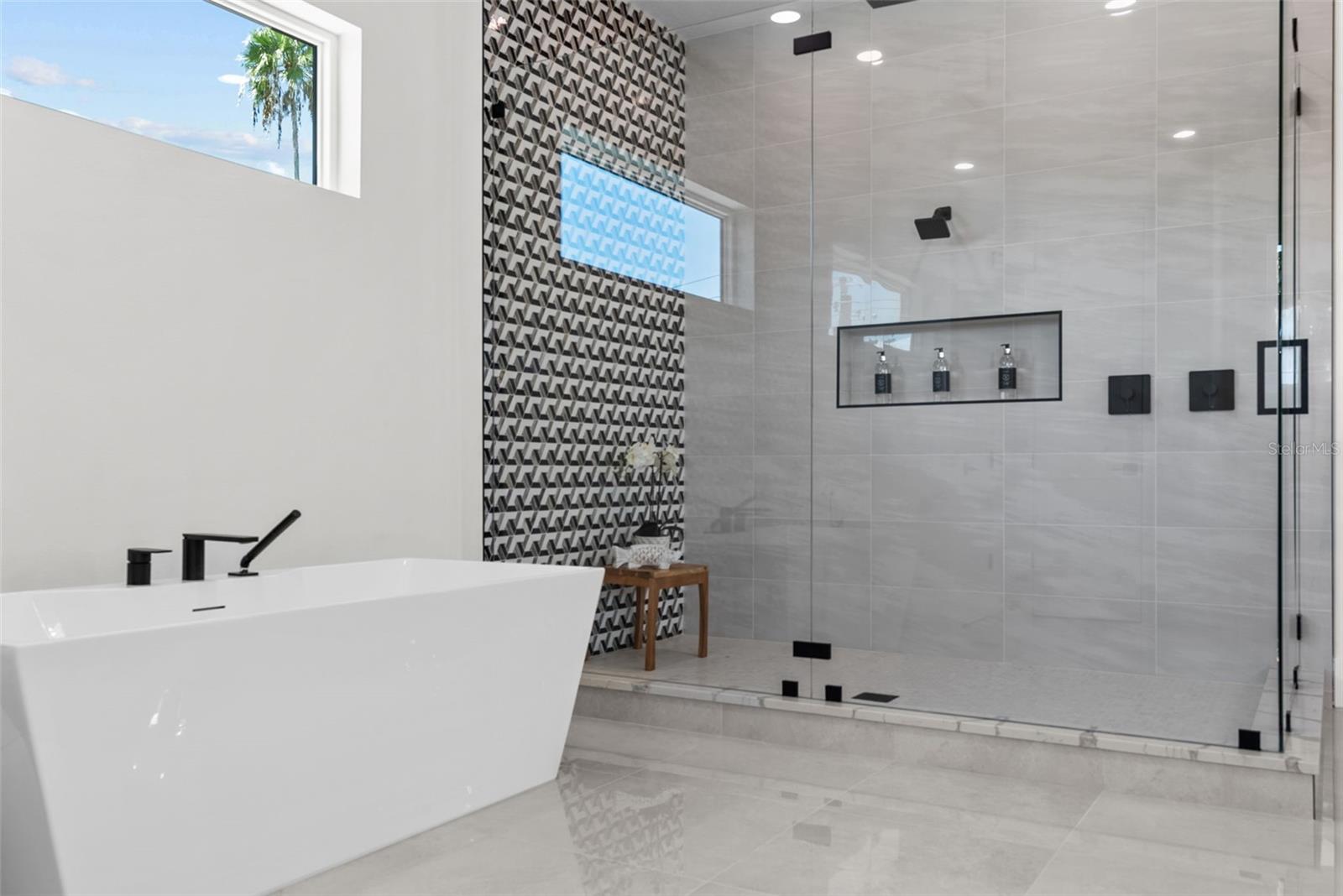 DAVIS ISLANDS PB10 PG52 TO 57 - Residential