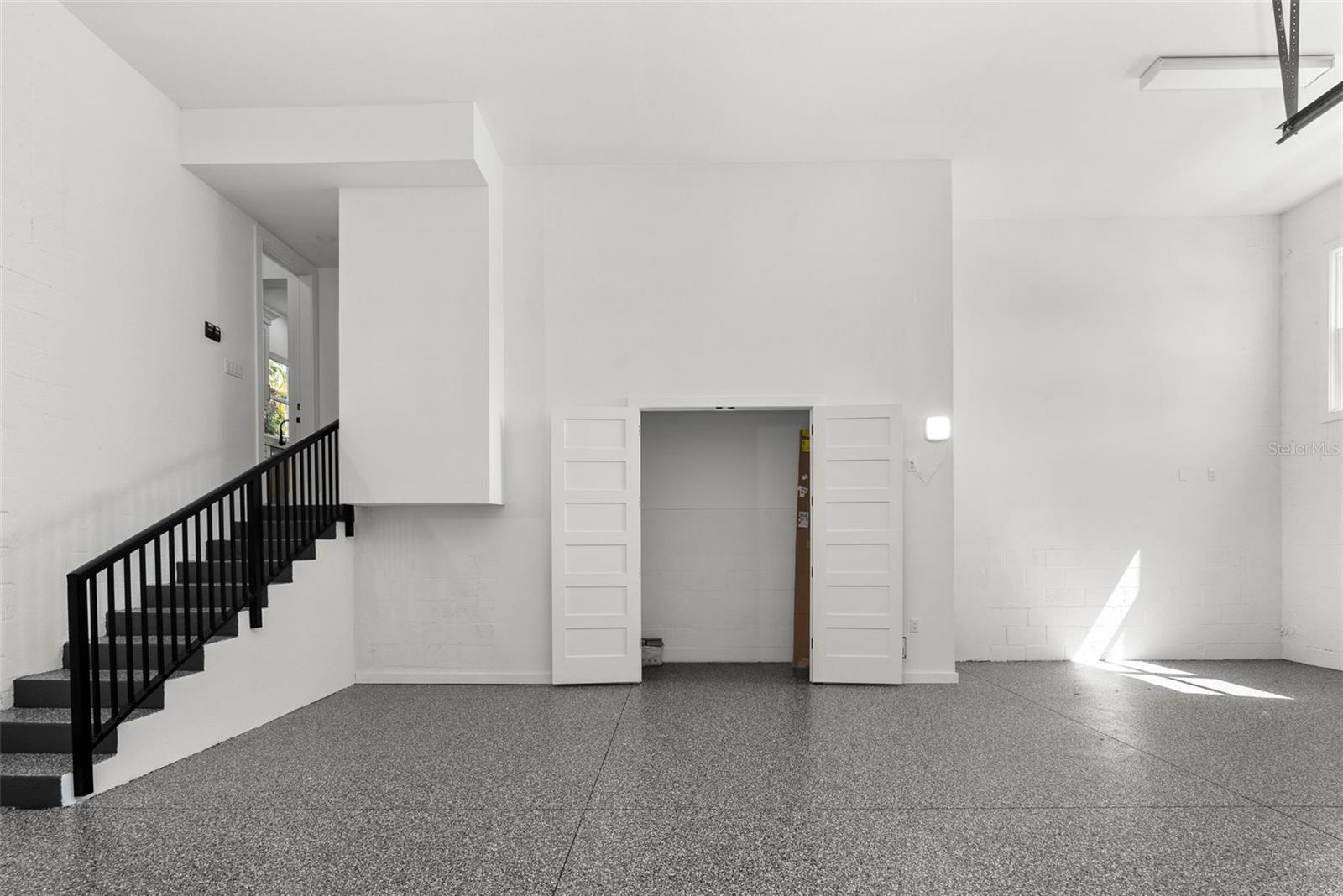 DAVIS ISLANDS PB10 PG52 TO 57 - Residential