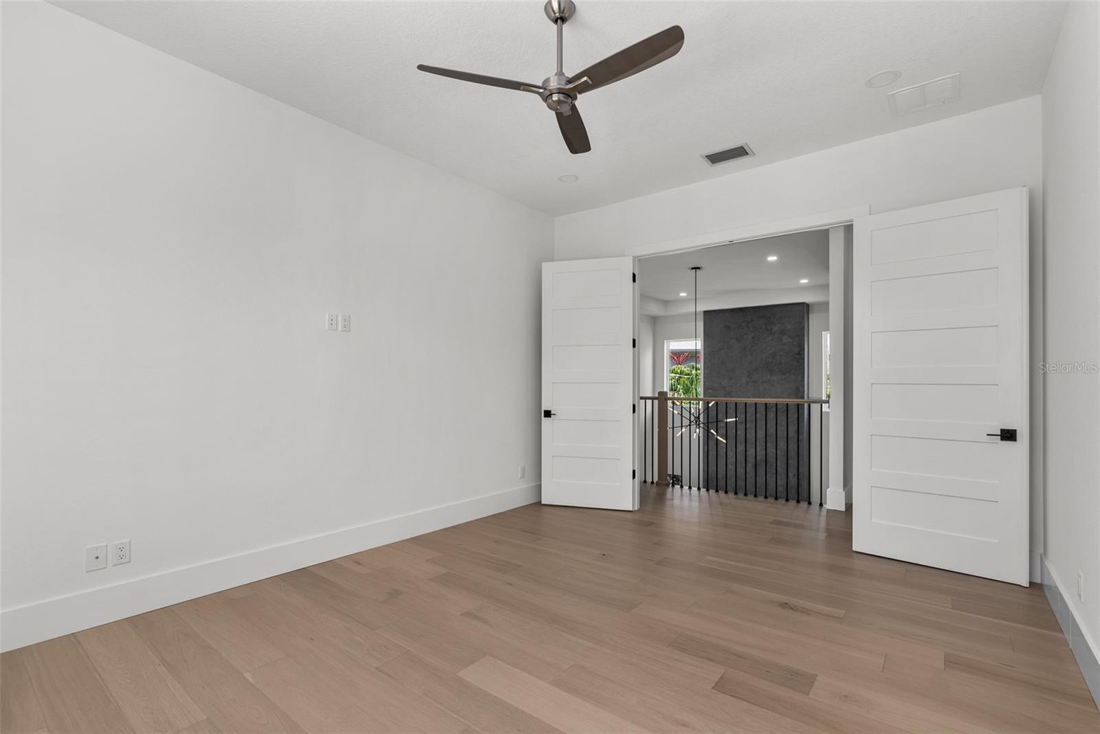 DAVIS ISLANDS PB10 PG52 TO 57 - Residential