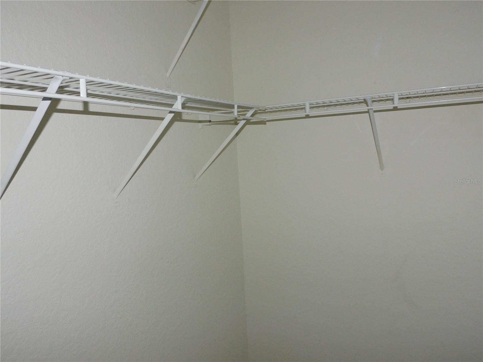 CRESCENT PLACE AT LAKE LOTUS CONDO - Residential