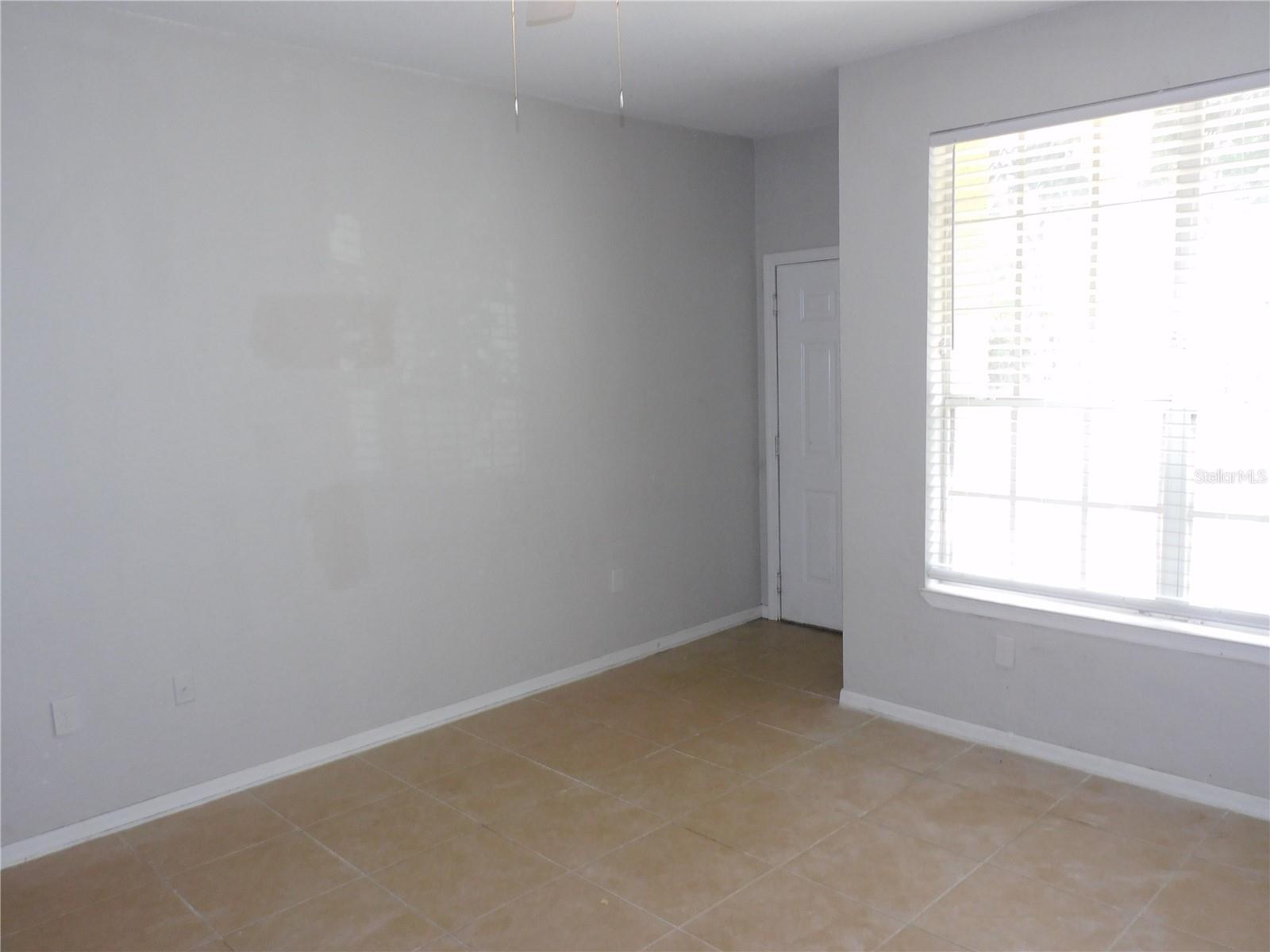 CRESCENT PLACE AT LAKE LOTUS CONDO - Residential