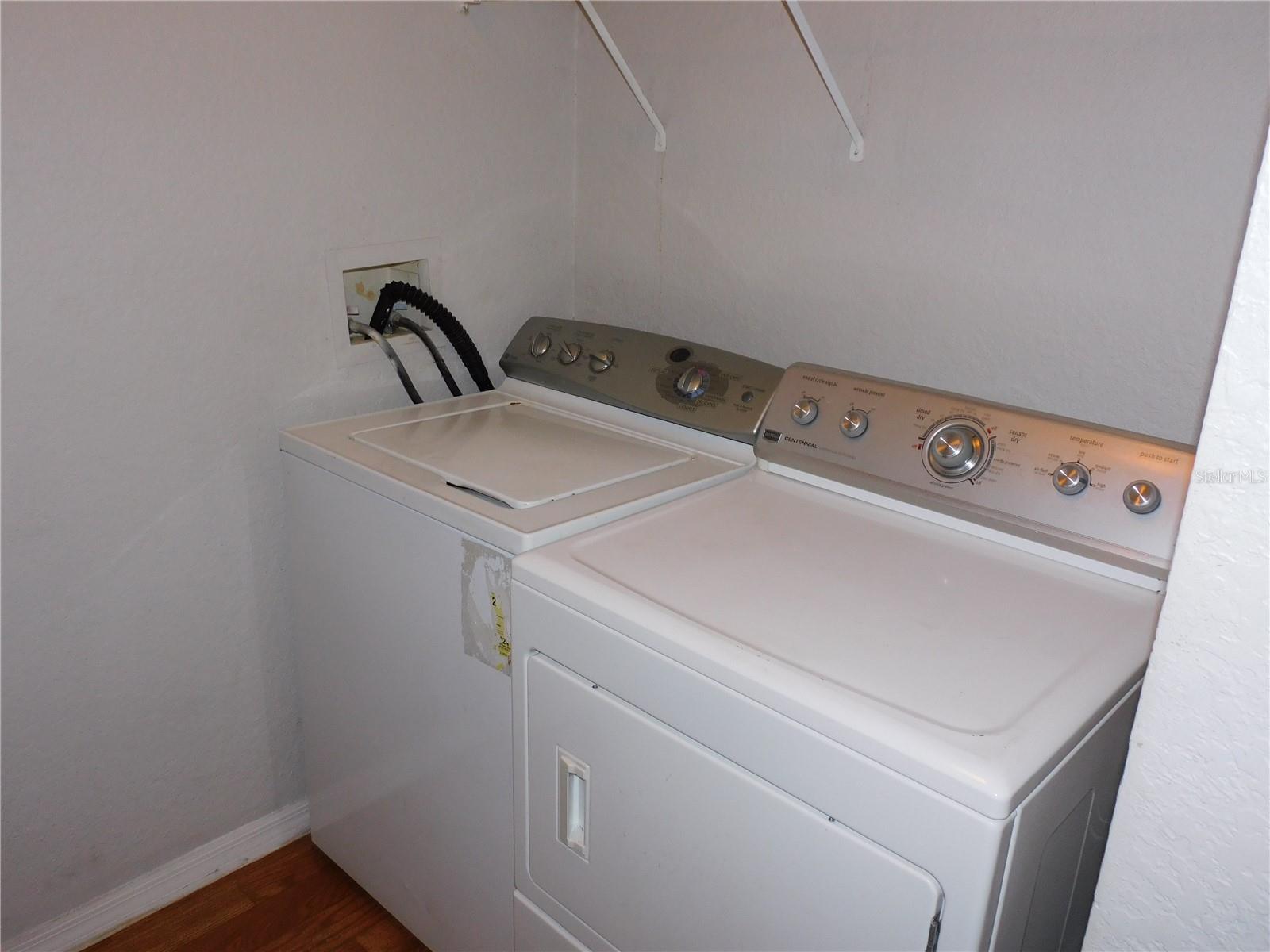 CRESCENT PLACE AT LAKE LOTUS CONDO - Residential