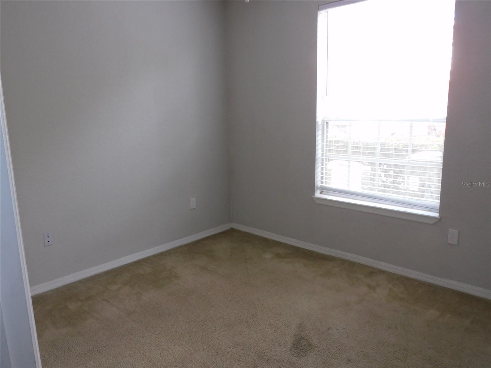 CRESCENT PLACE AT LAKE LOTUS CONDO - Residential