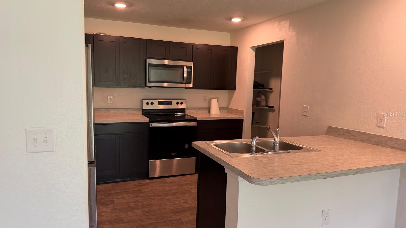 Search 4 1623 REDFIN DRIVE