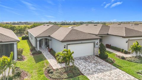 A home in PARRISH