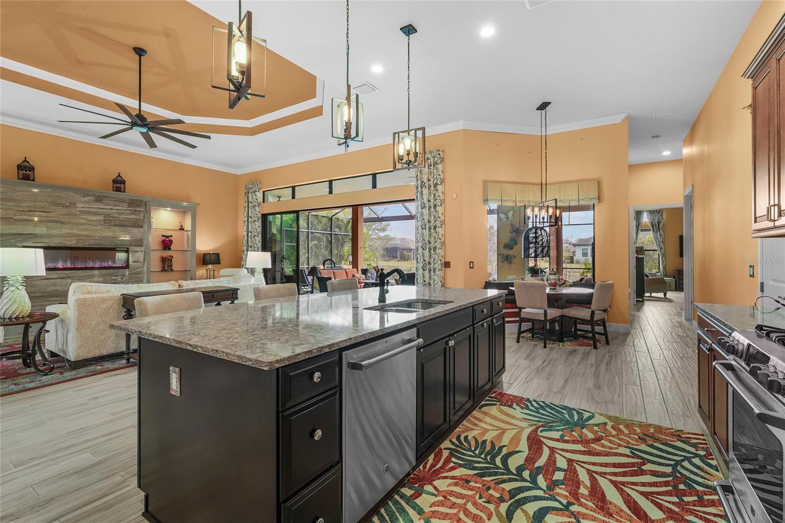 LEGACY ESTATES AT ESPLANADE ON PALMER RANCH - Residential