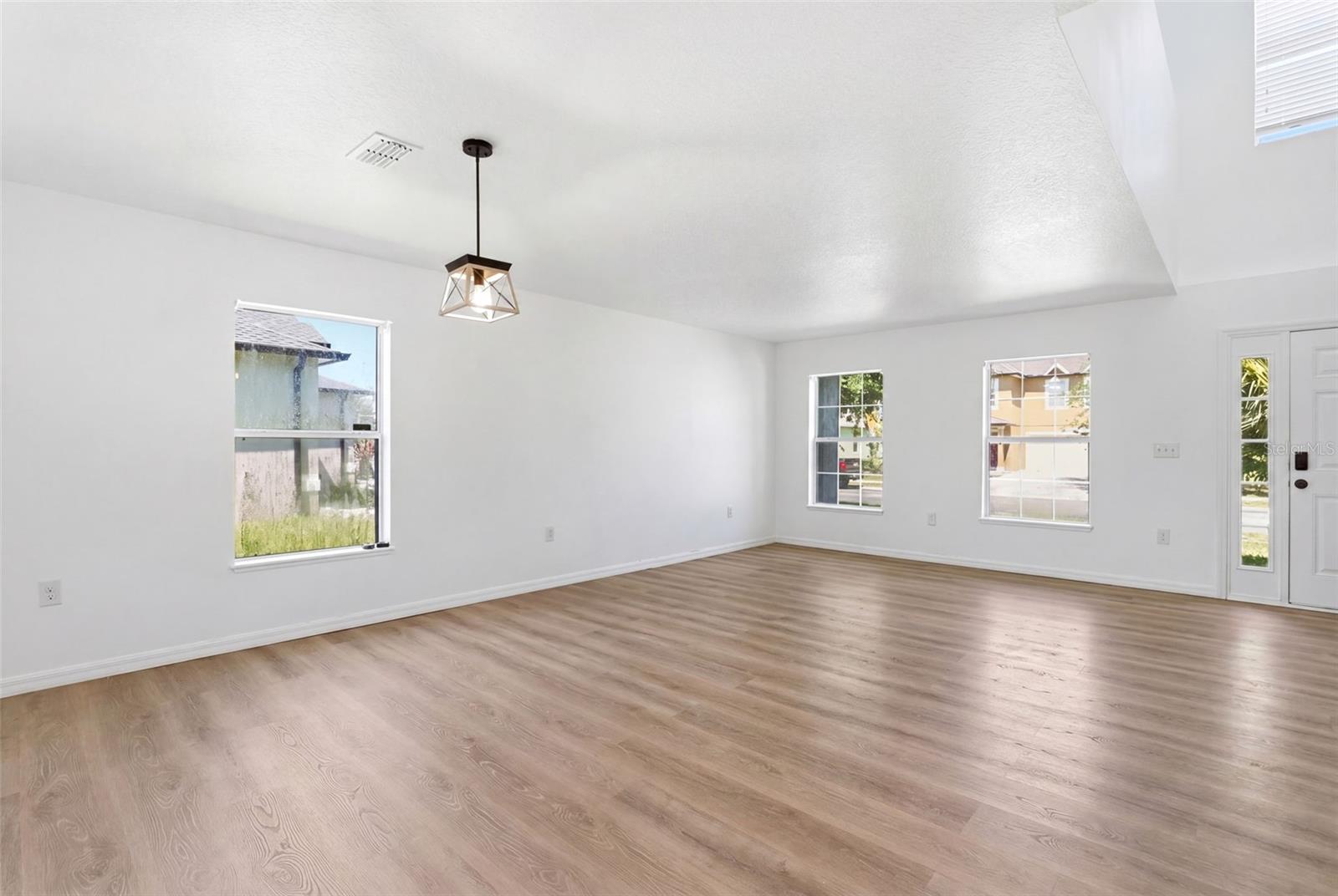 CRYSTAL LAKES WEST - Residential
