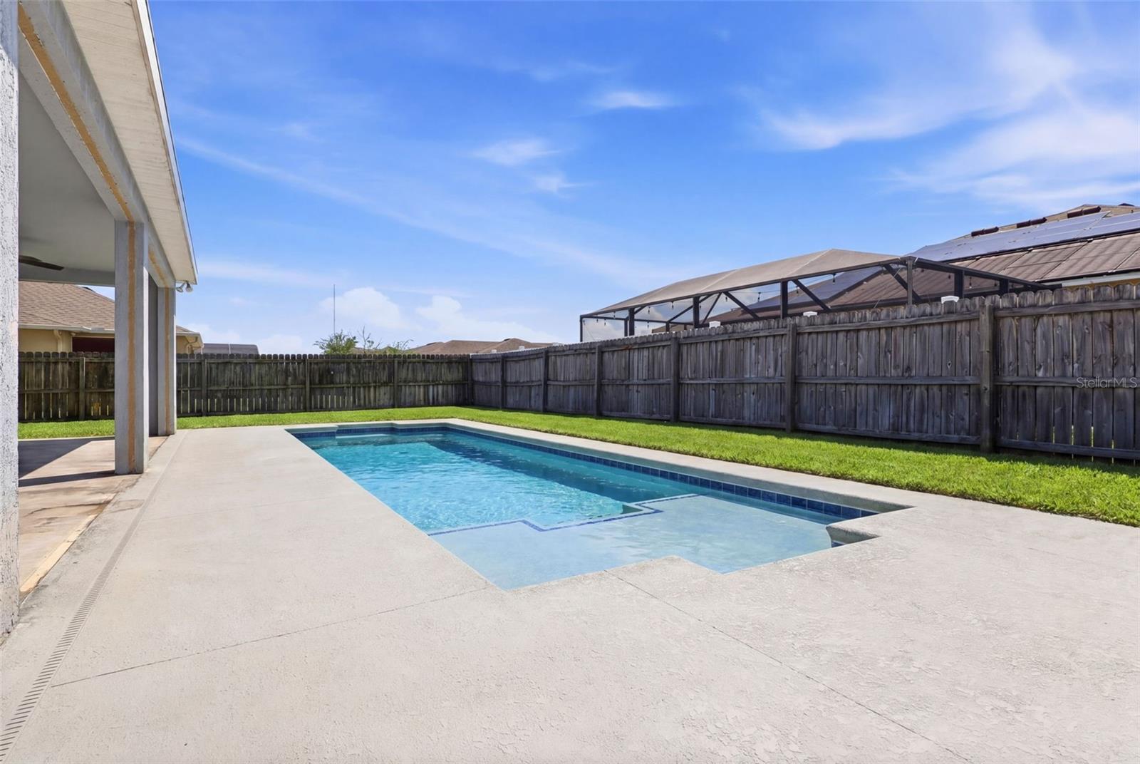 CRYSTAL LAKES WEST - Residential