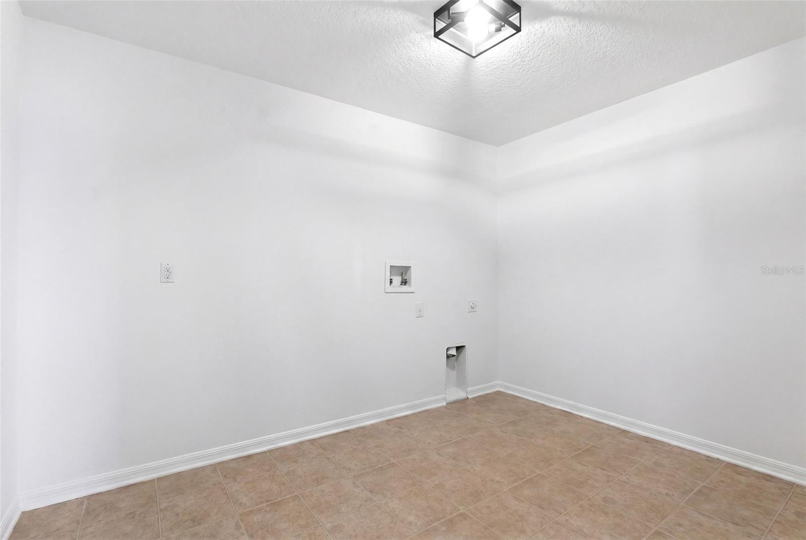CRYSTAL LAKES WEST - Residential