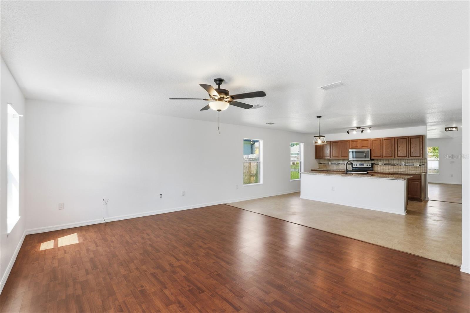 CRYSTAL LAKES WEST - Residential