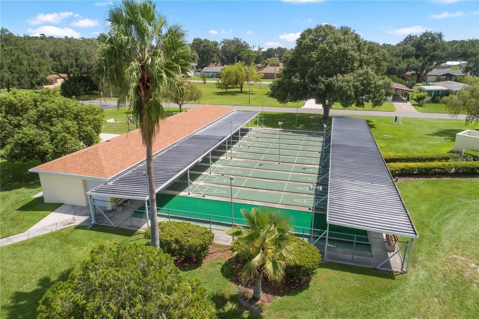 FOXWOOD LAKE ESTATES - Residential