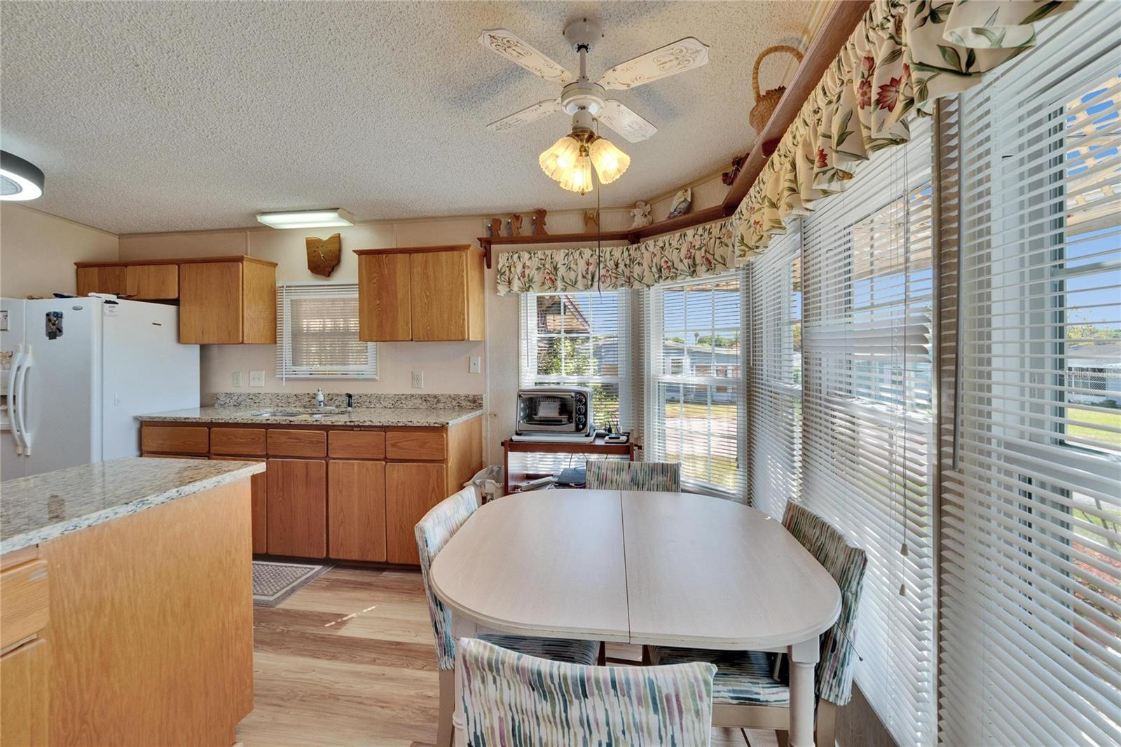 FOXWOOD LAKE ESTATES - Residential