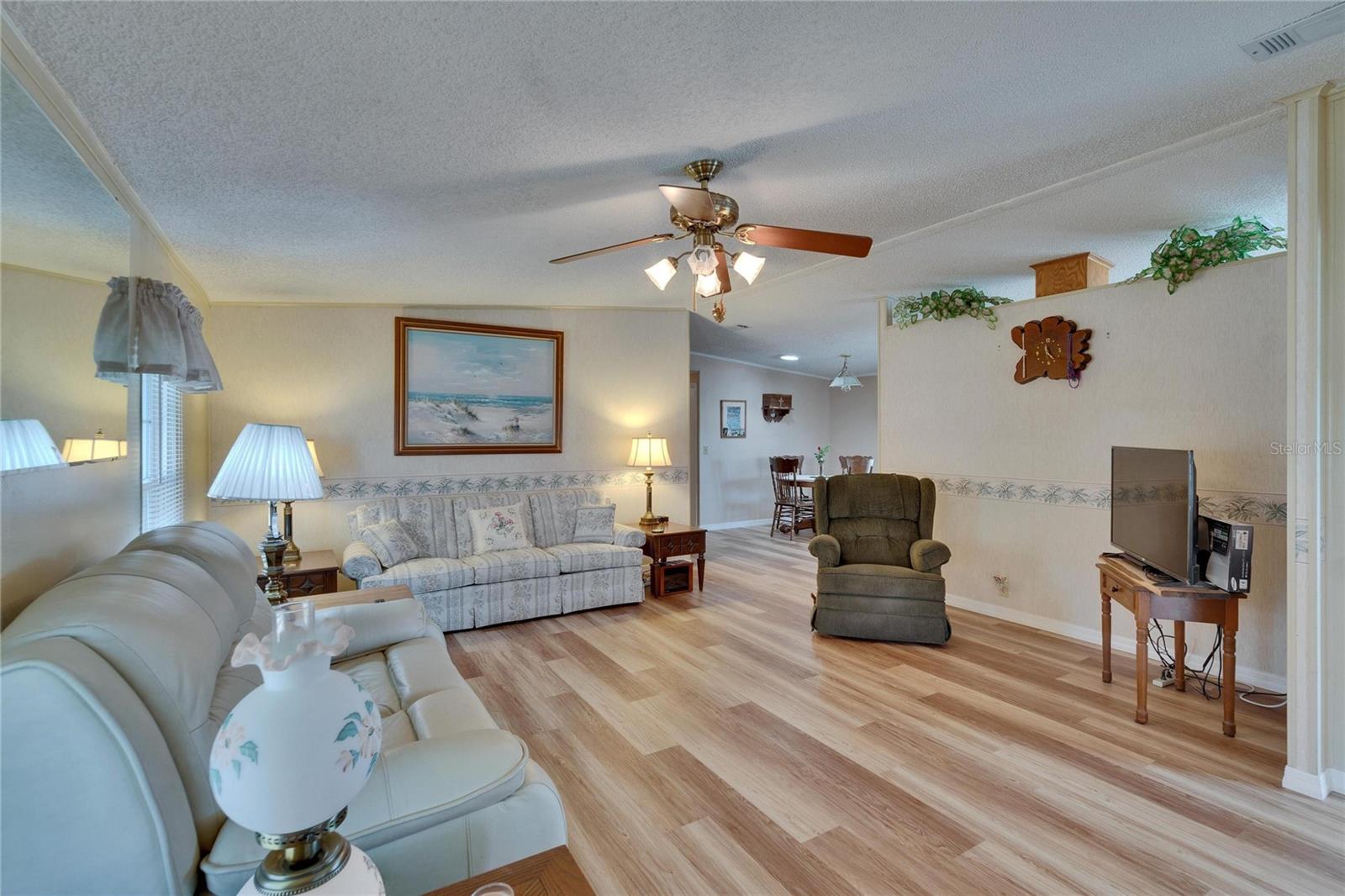 FOXWOOD LAKE ESTATES - Residential