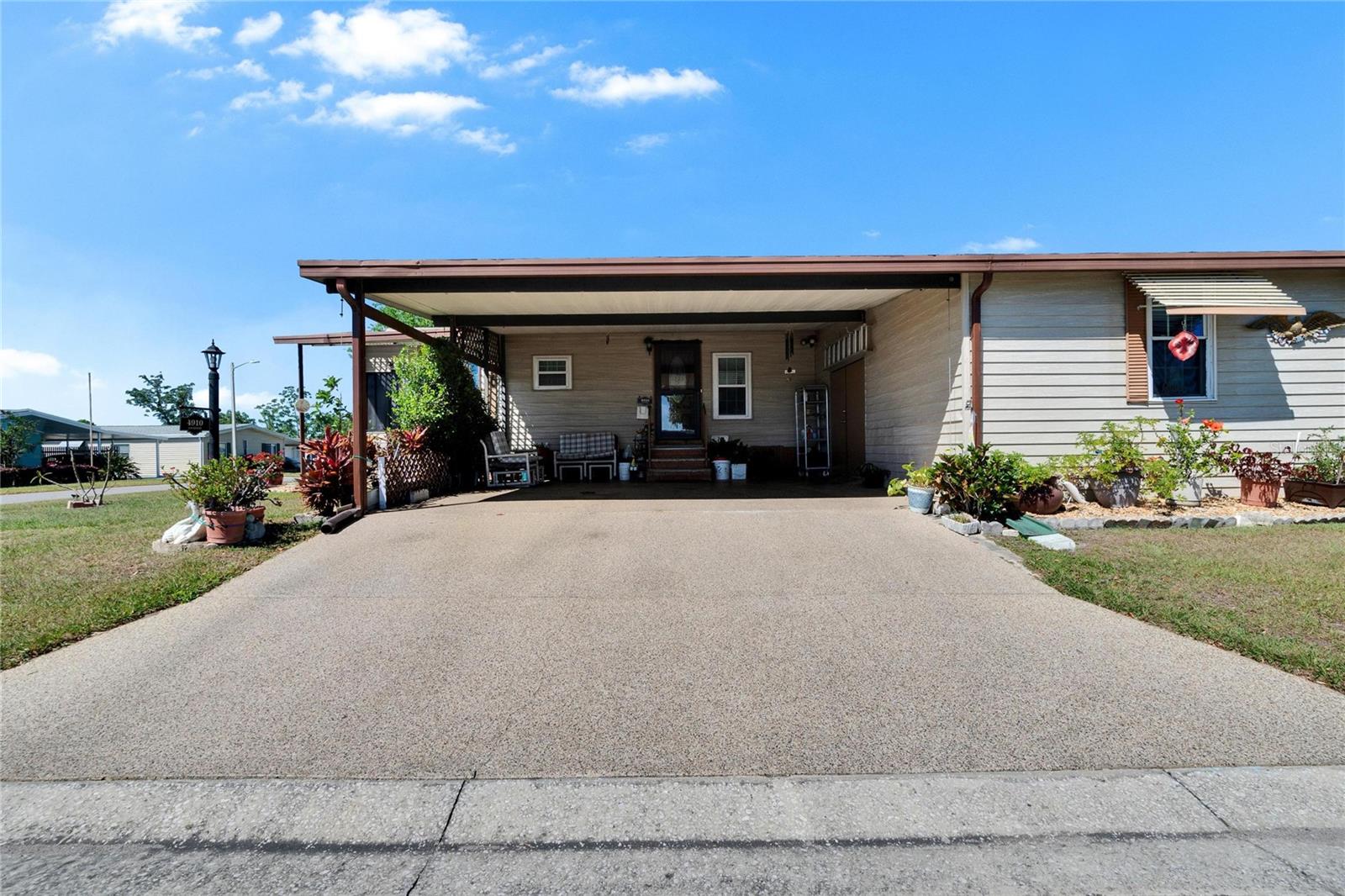 FOXWOOD LAKE ESTATES - Residential