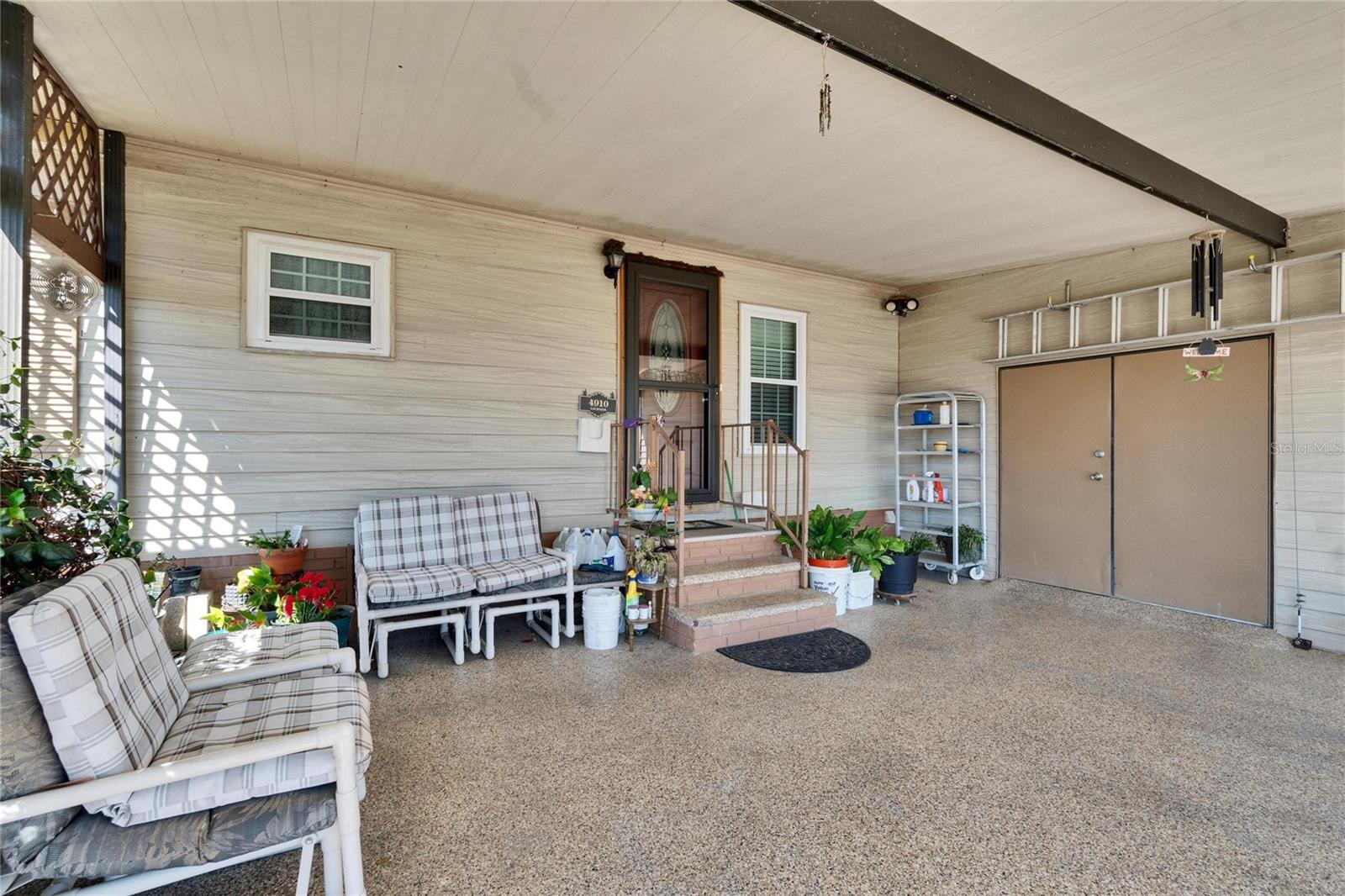 FOXWOOD LAKE ESTATES - Residential