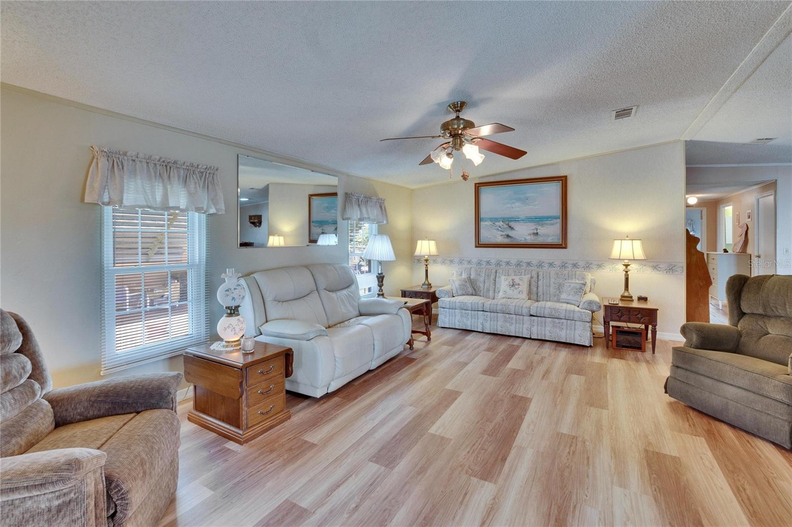 FOXWOOD LAKE ESTATES - Residential