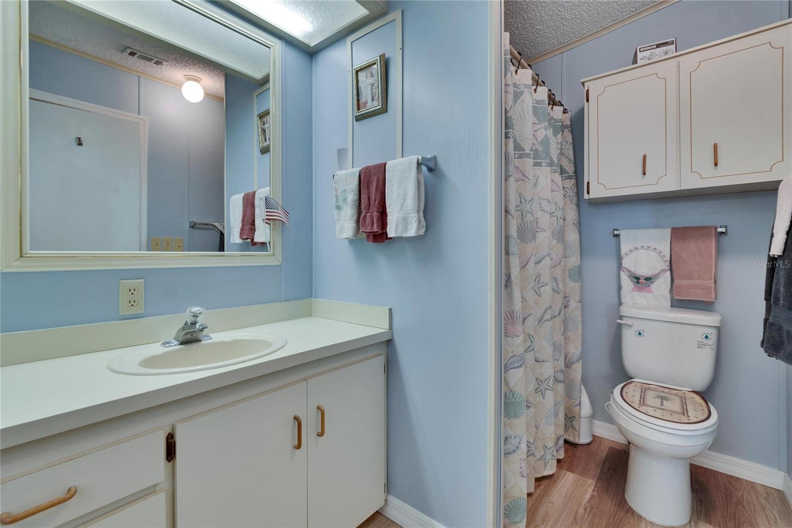 FOXWOOD LAKE ESTATES - Residential