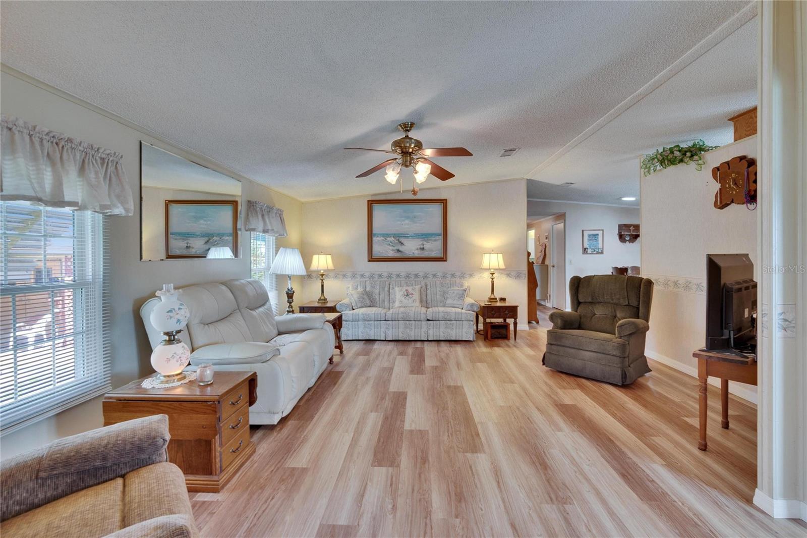 FOXWOOD LAKE ESTATES - Residential