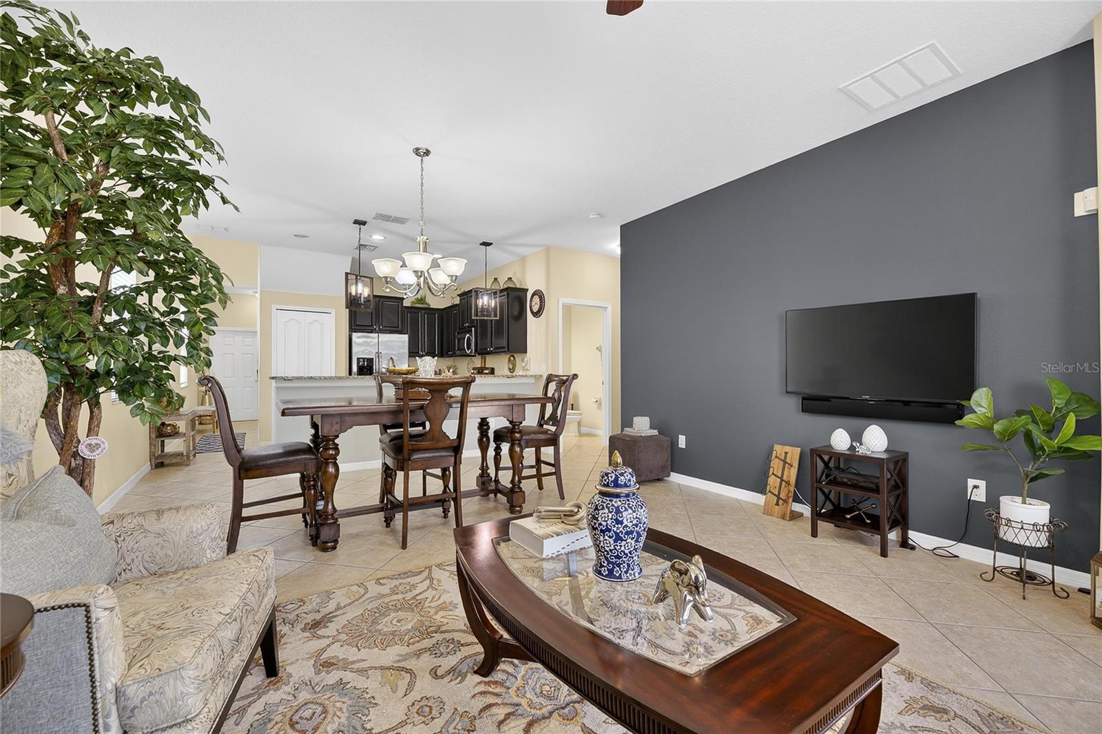 LIVE OAK PRESERVE 2C VILLAGES - Residential