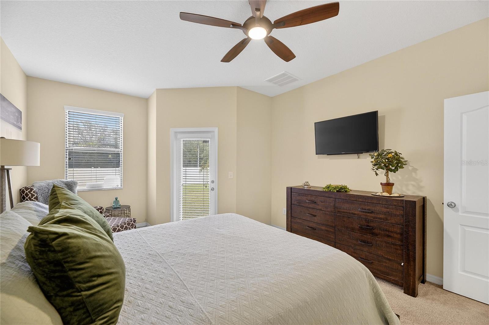 LIVE OAK PRESERVE 2C VILLAGES - Residential