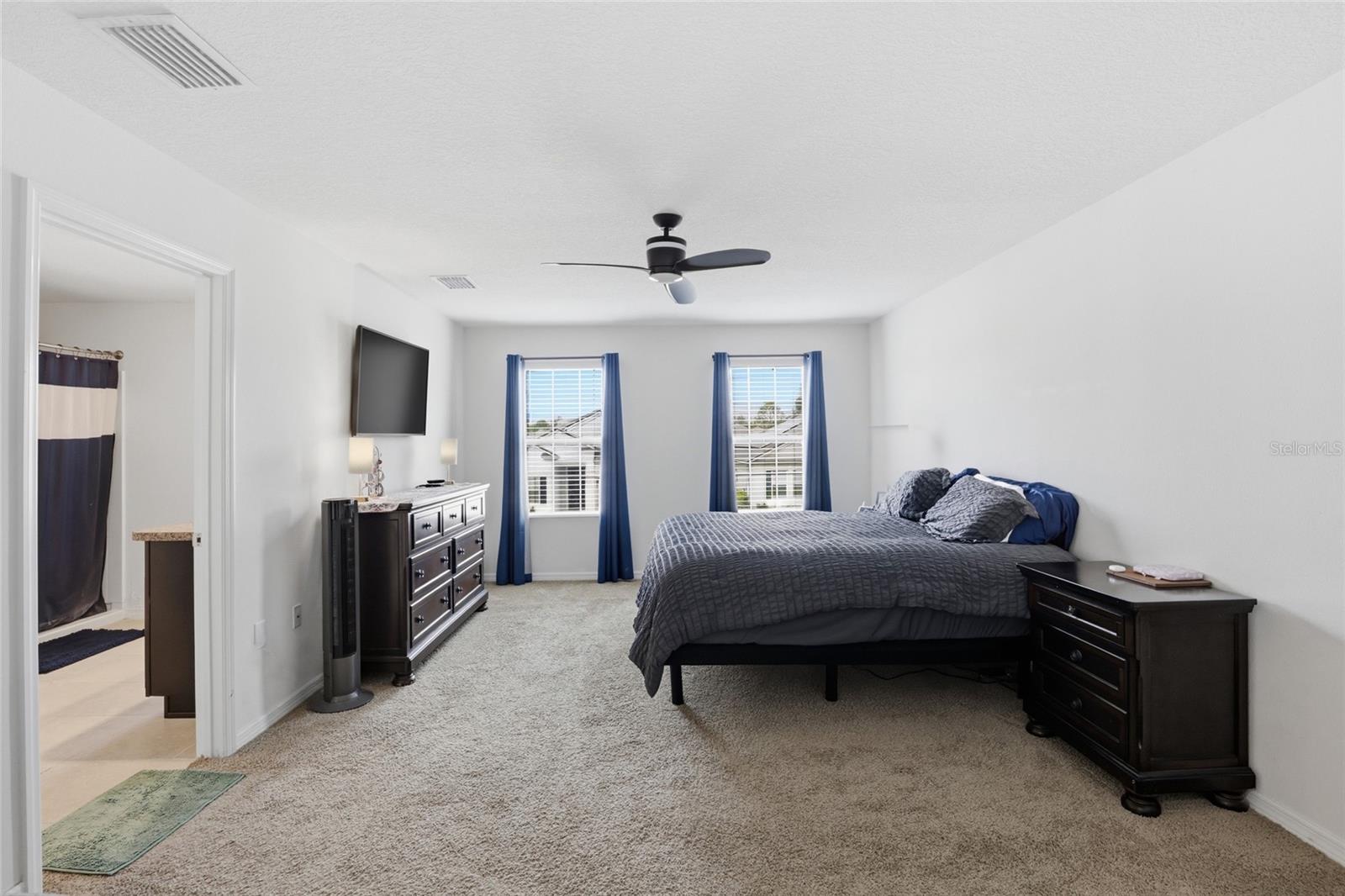 NEWBERRY CORNERS PH LLL PB 35 PG 91 - Residential