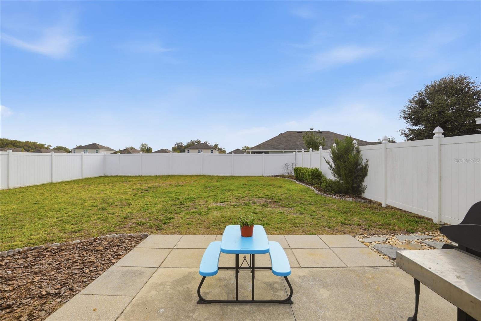 NEWBERRY CORNERS PH LLL PB 35 PG 91 - Residential