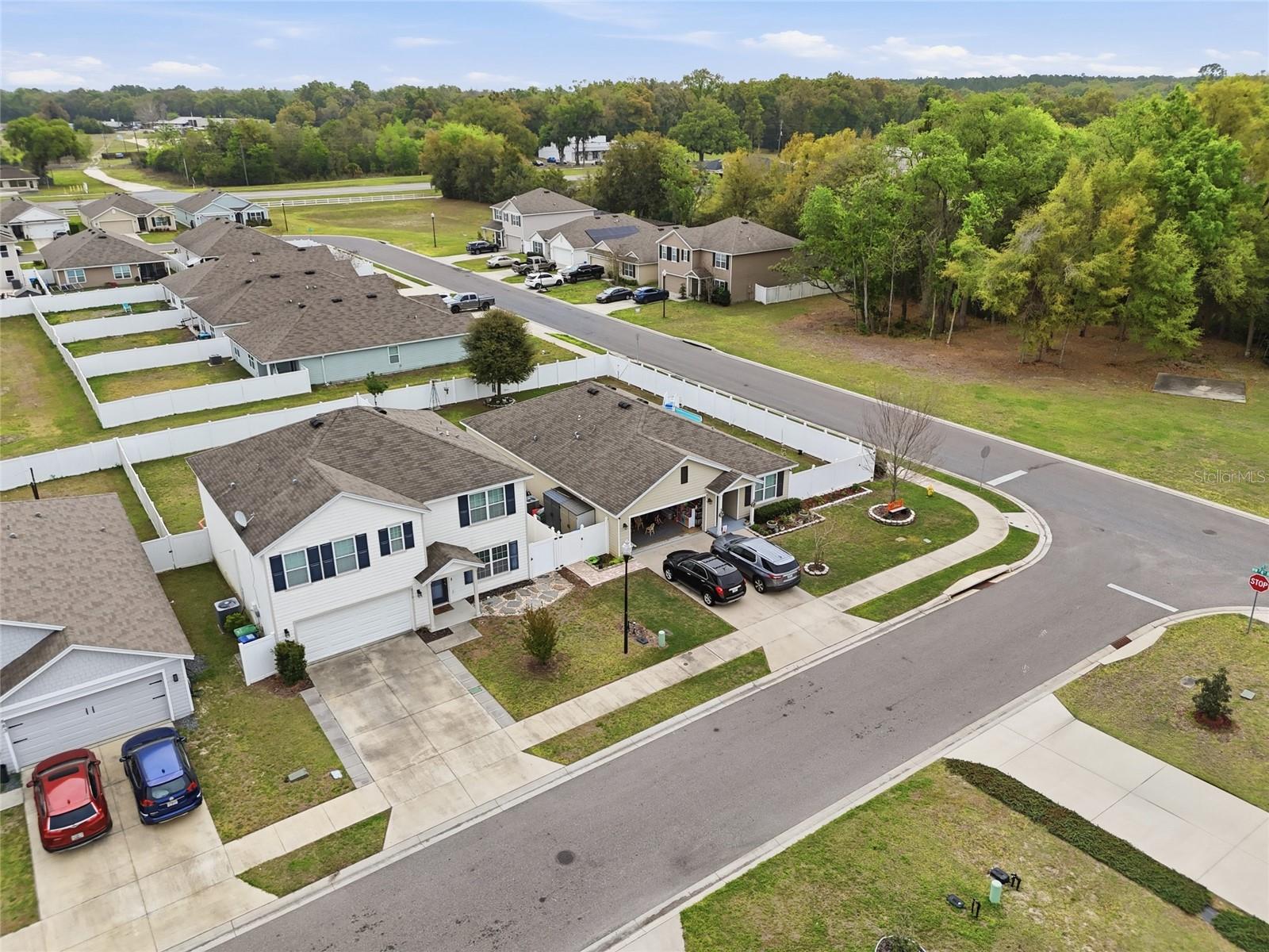 NEWBERRY CORNERS PH LLL PB 35 PG 91 - Residential