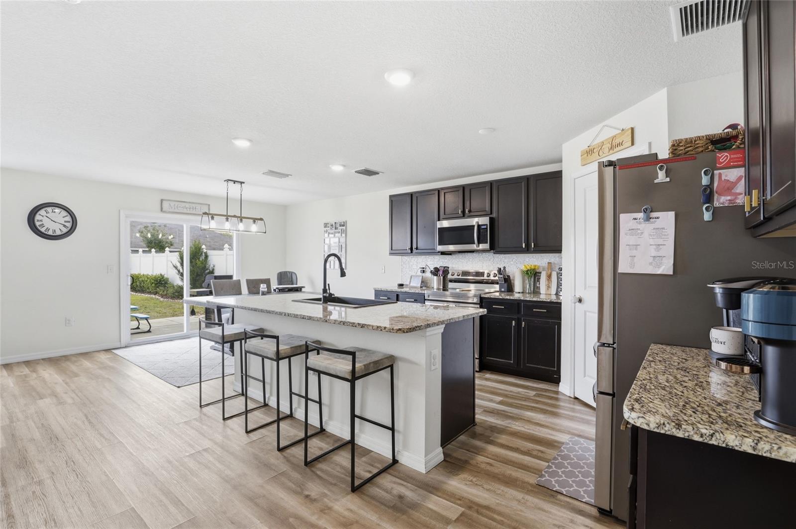 NEWBERRY CORNERS PH LLL PB 35 PG 91 - Residential