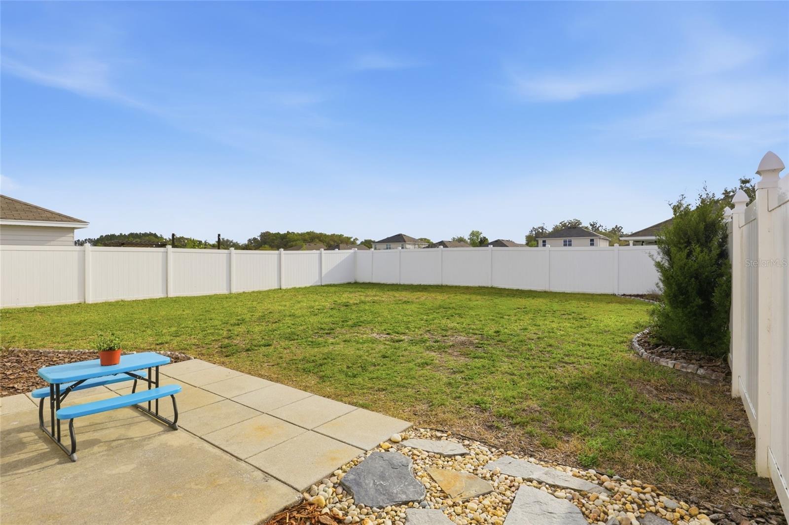 NEWBERRY CORNERS PH LLL PB 35 PG 91 - Residential