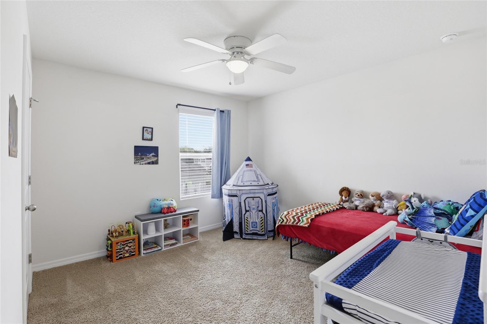 NEWBERRY CORNERS PH LLL PB 35 PG 91 - Residential