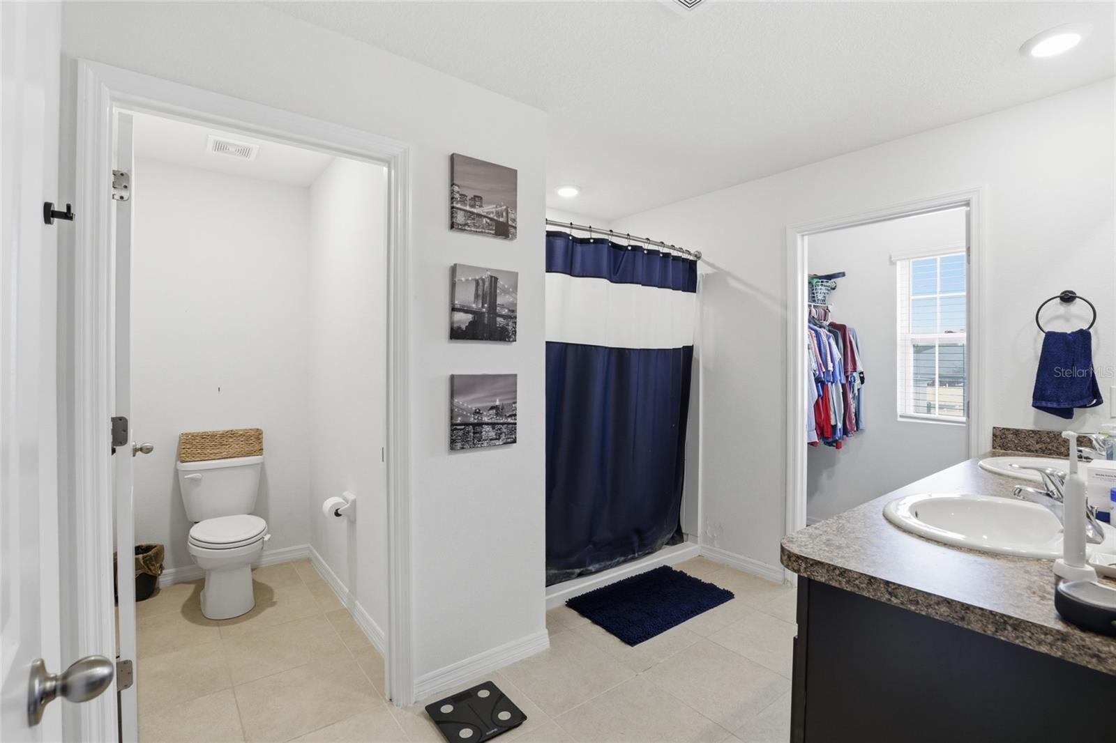 NEWBERRY CORNERS PH LLL PB 35 PG 91 - Residential