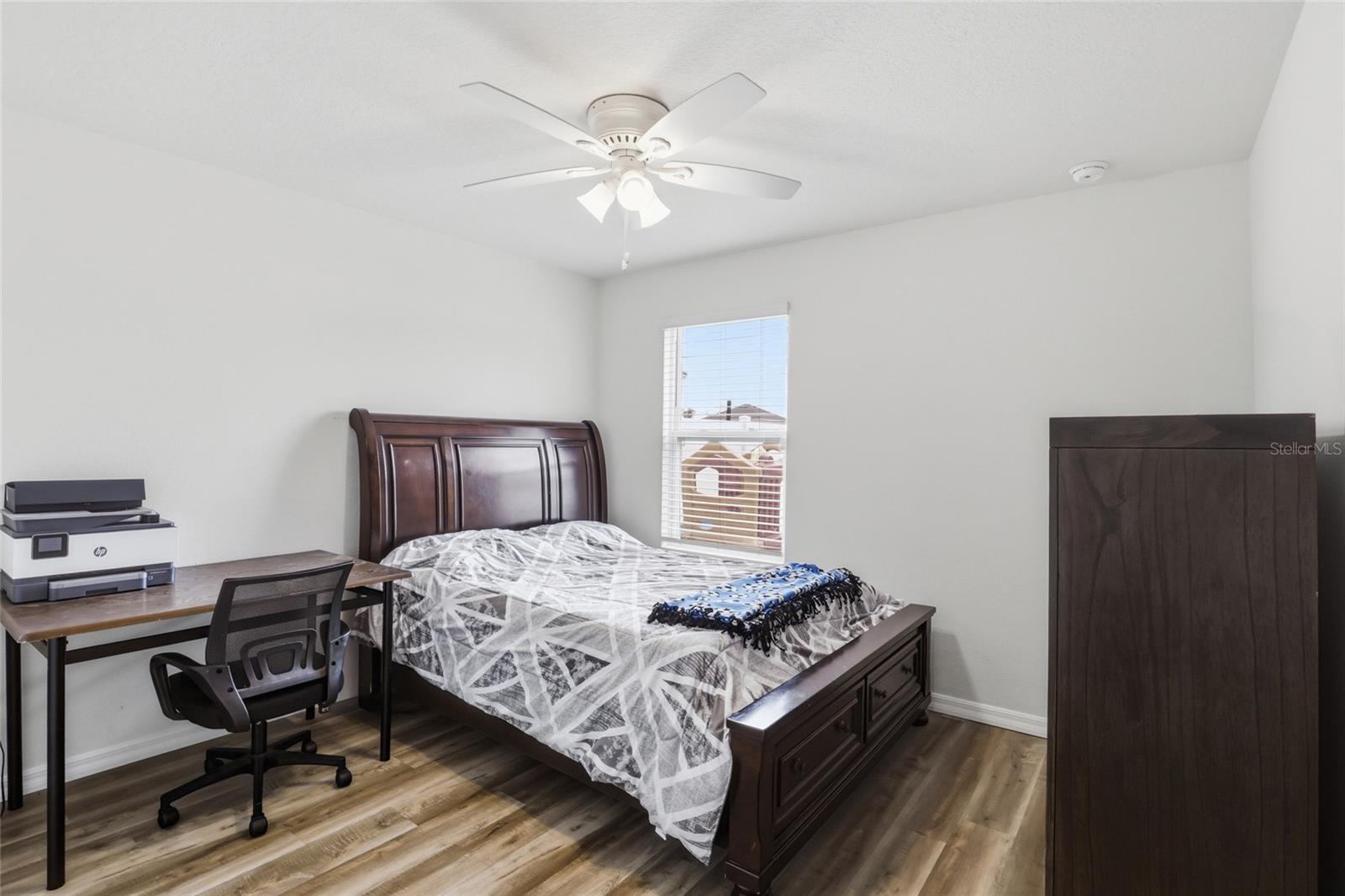 NEWBERRY CORNERS PH LLL PB 35 PG 91 - Residential