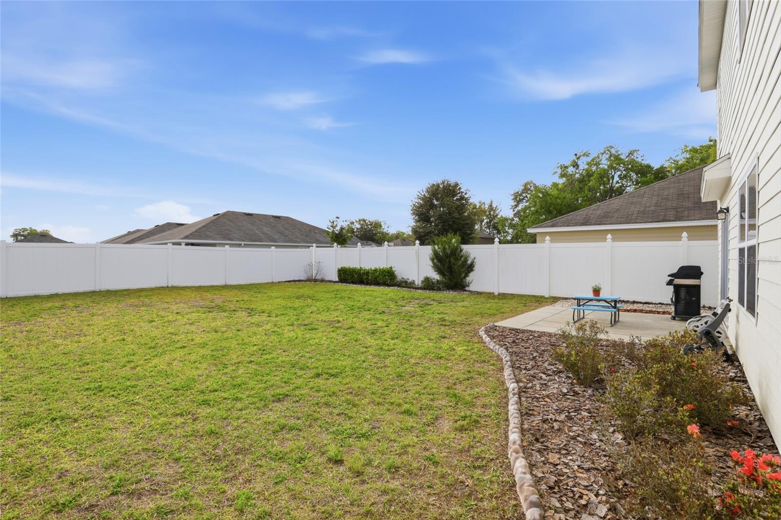 NEWBERRY CORNERS PH LLL PB 35 PG 91 - Residential