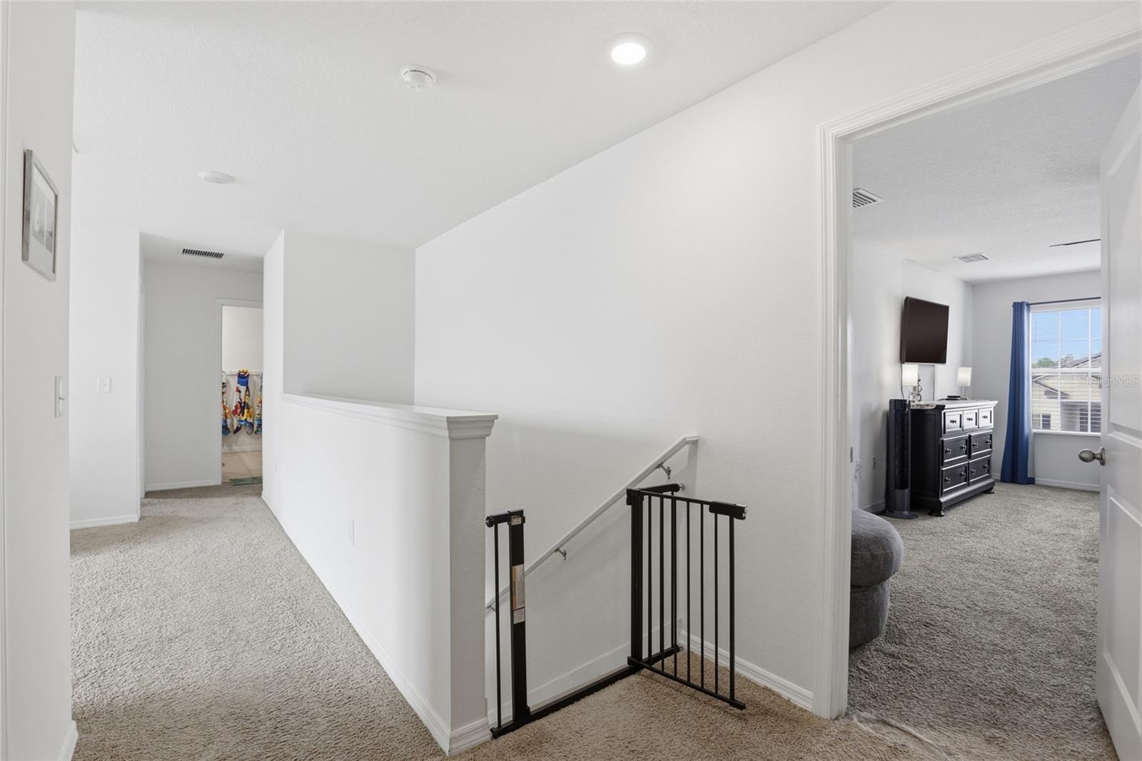 NEWBERRY CORNERS PH LLL PB 35 PG 91 - Residential