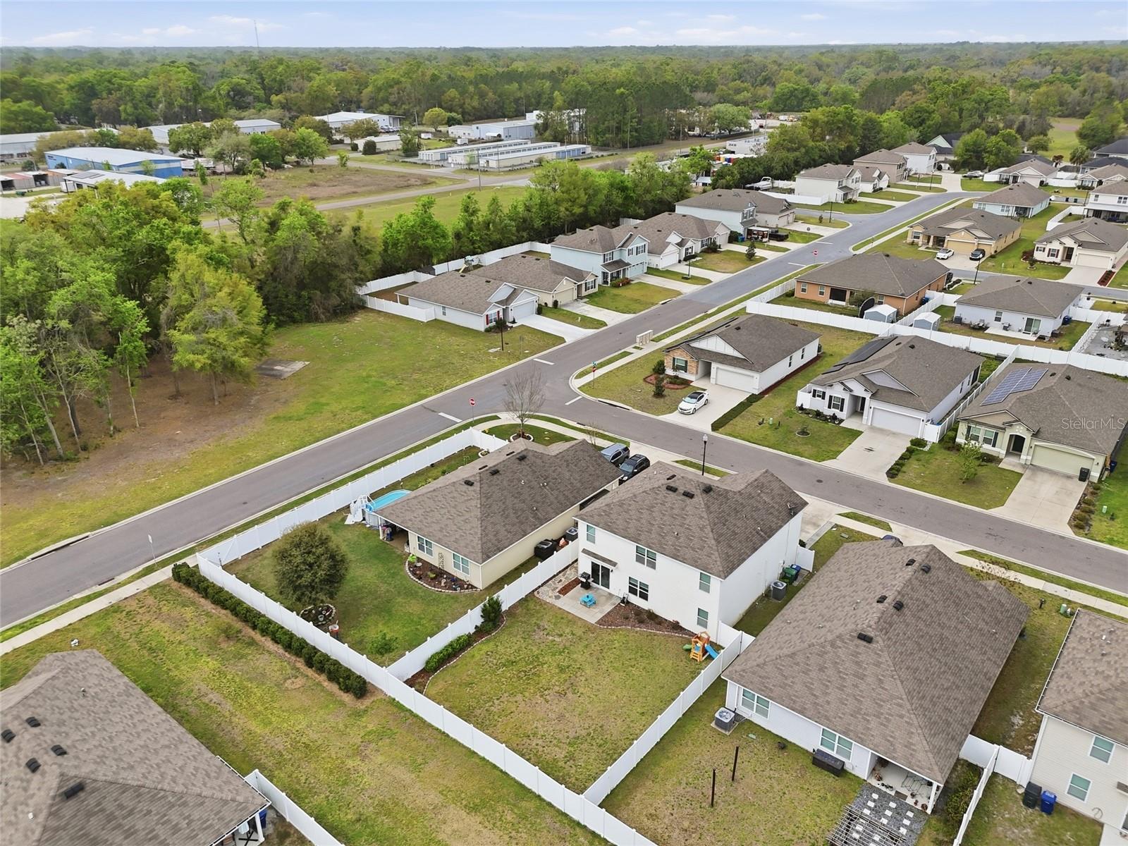 NEWBERRY CORNERS PH LLL PB 35 PG 91 - Residential