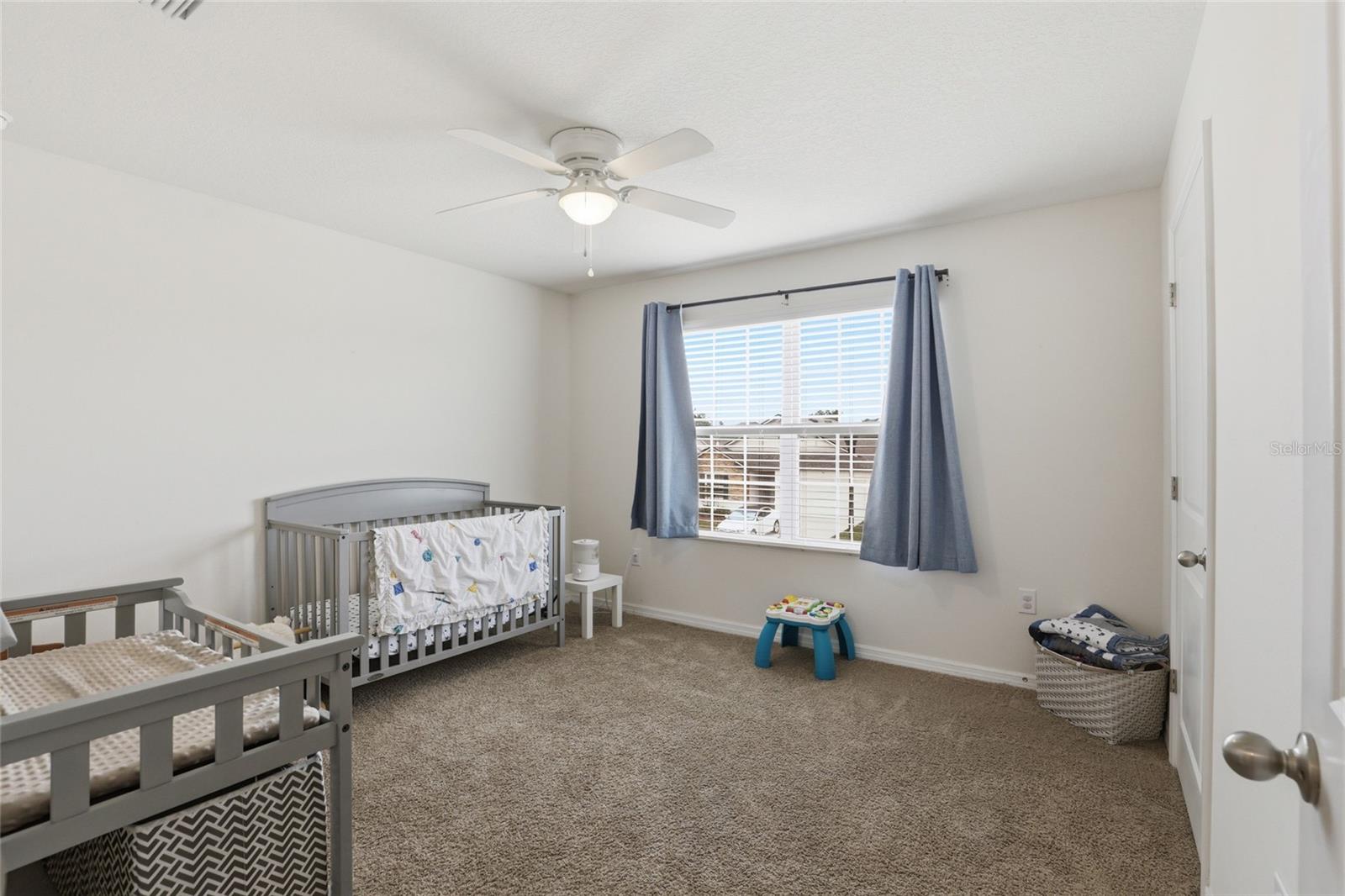 NEWBERRY CORNERS PH LLL PB 35 PG 91 - Residential