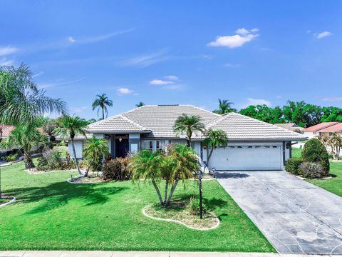 Photo of 2003 New Bedford Drive, Sun City Center, FL 33573 (MLS # TB8491524)