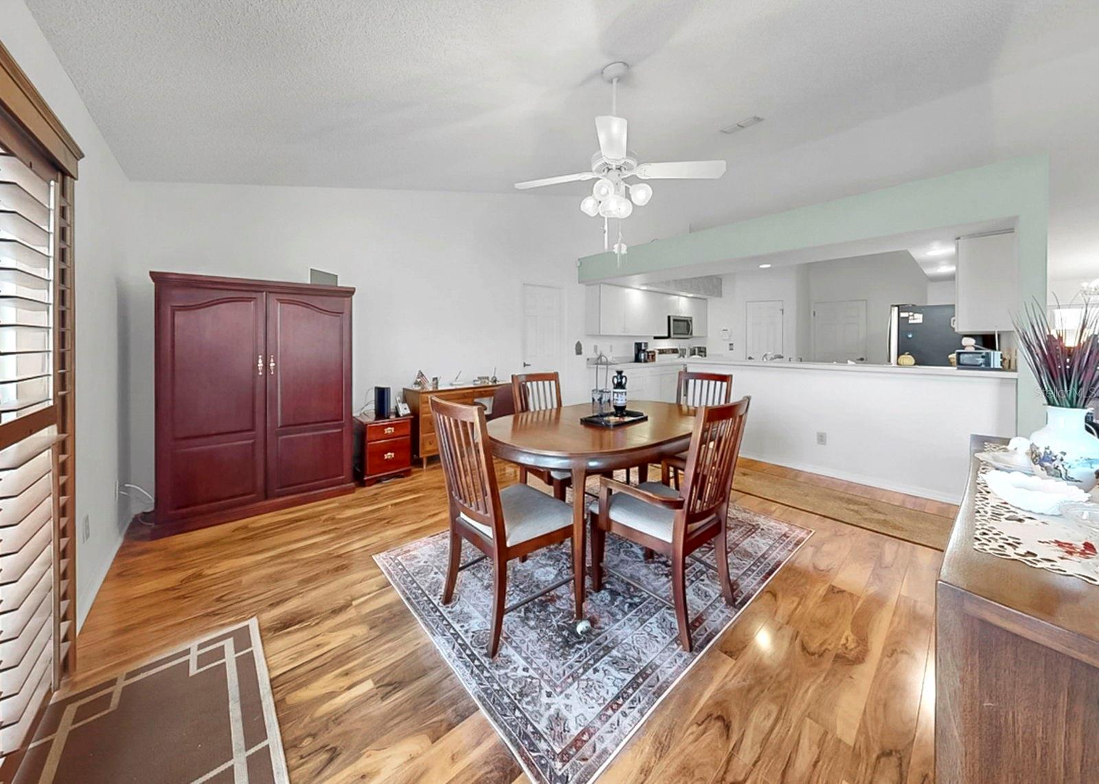 SUN CITY CENTER UNIT 52 - Residential