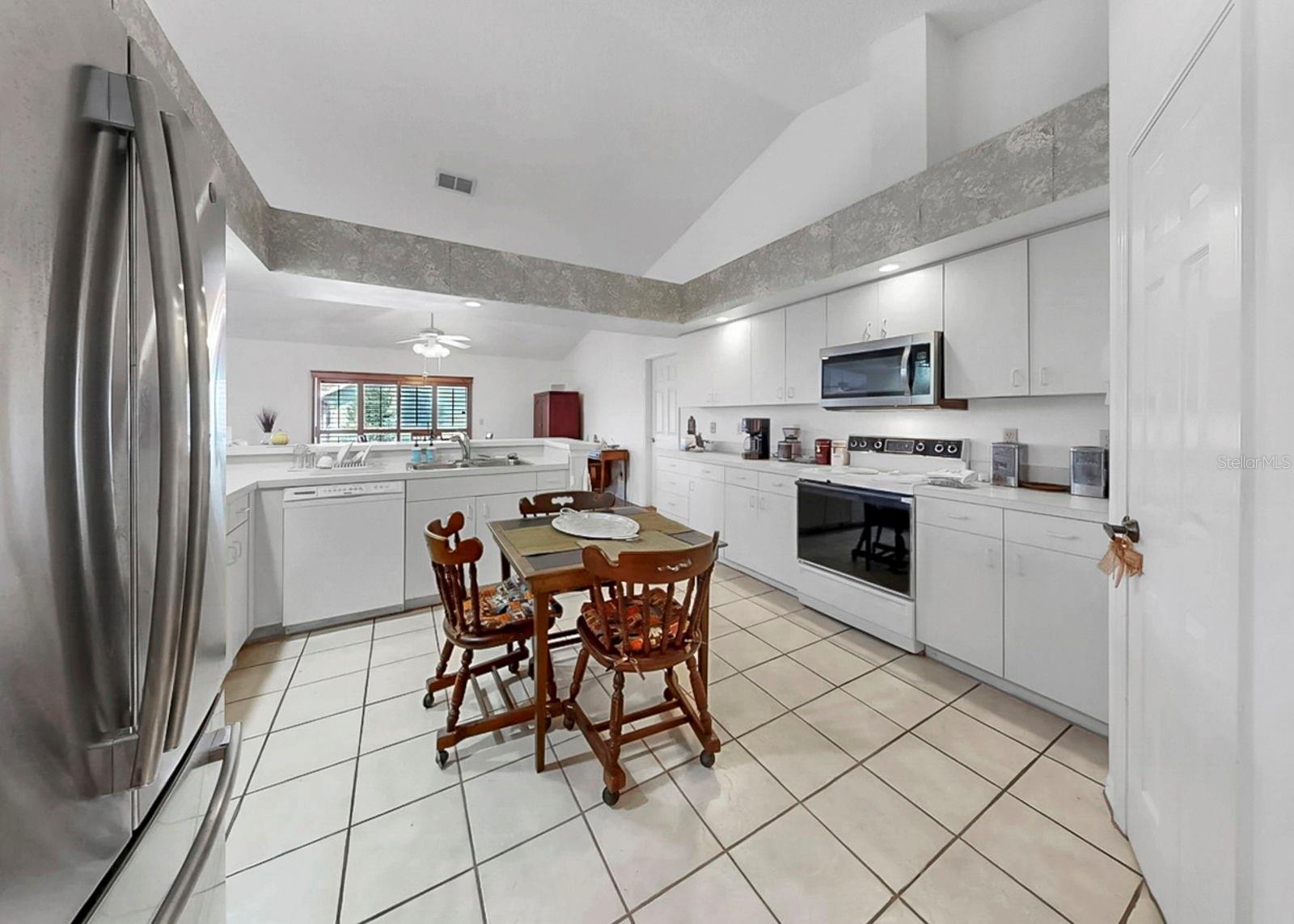 SUN CITY CENTER UNIT 52 - Residential