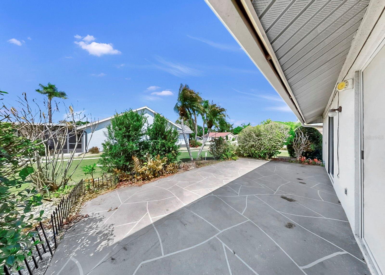 SUN CITY CENTER UNIT 52 - Residential