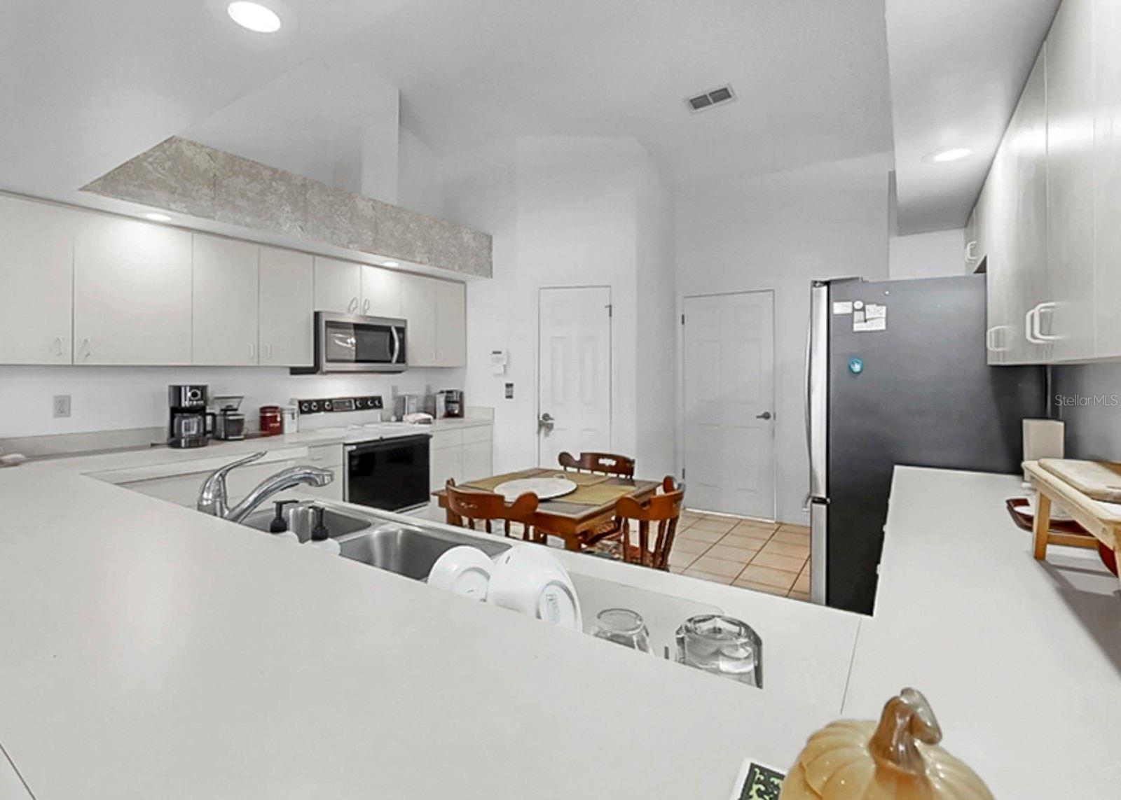 SUN CITY CENTER UNIT 52 - Residential