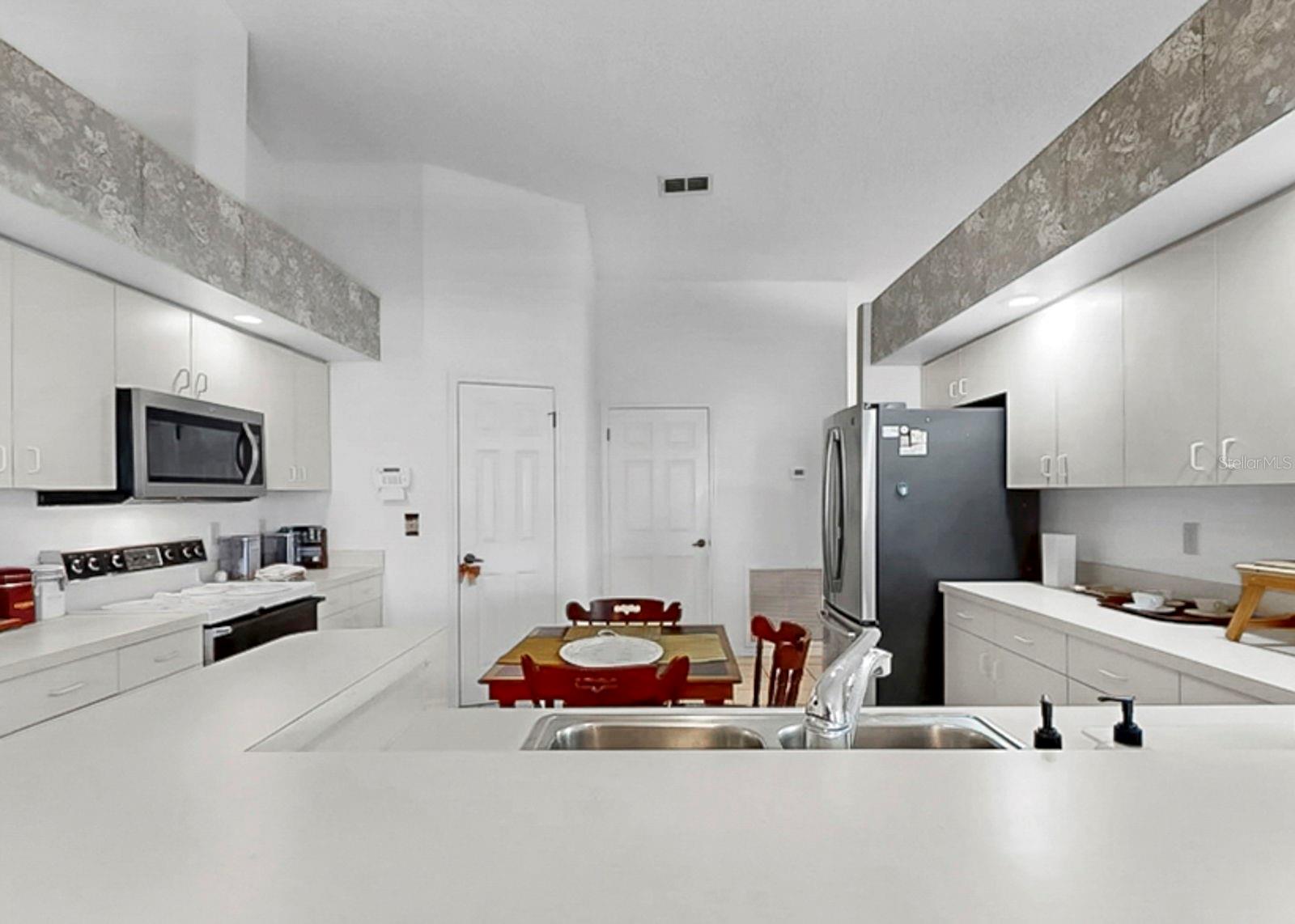 SUN CITY CENTER UNIT 52 - Residential