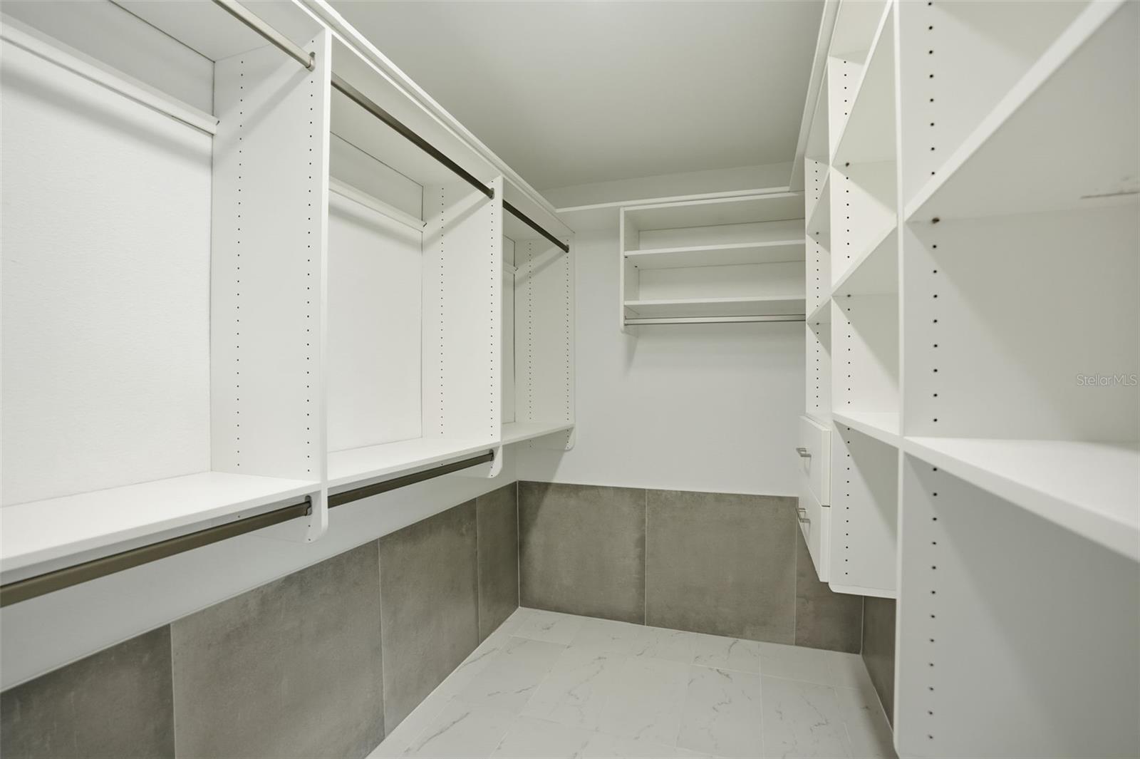 DIXIE SHORES UNIT 01 REP - Residential