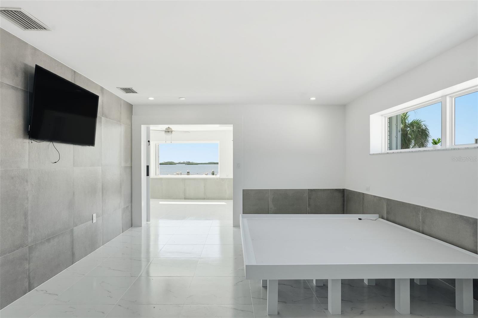 DIXIE SHORES UNIT 01 REP - Residential