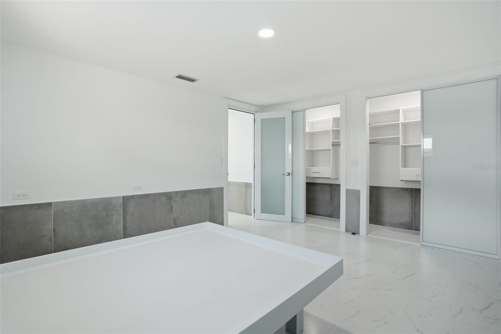 DIXIE SHORES UNIT 01 REP - Residential