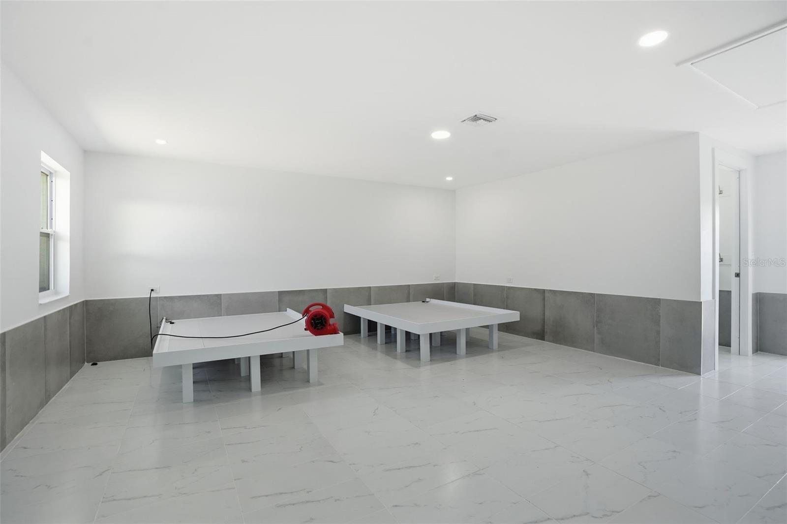 DIXIE SHORES UNIT 01 REP - Residential