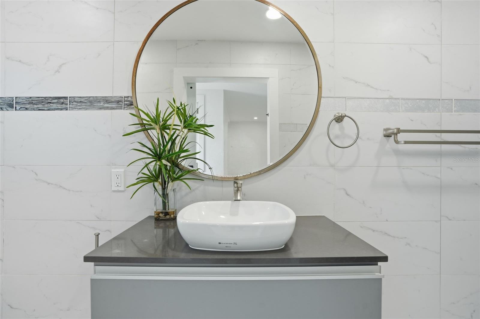 DIXIE SHORES UNIT 01 REP - Residential